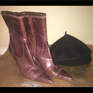 Nine West Burgundy Bootie with a French Black Hat